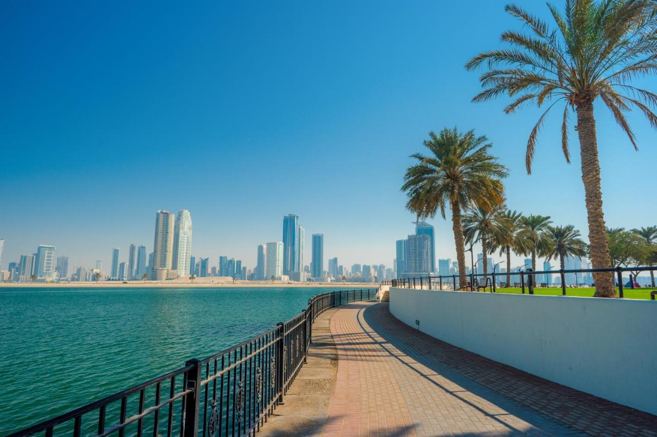 โมเวนพิคโฮเต็ล อพาร์ตเมนต์ อัล มัมซาร์ ดูไบ Aparthotel ภายนอก รูปภาพ Sharjah