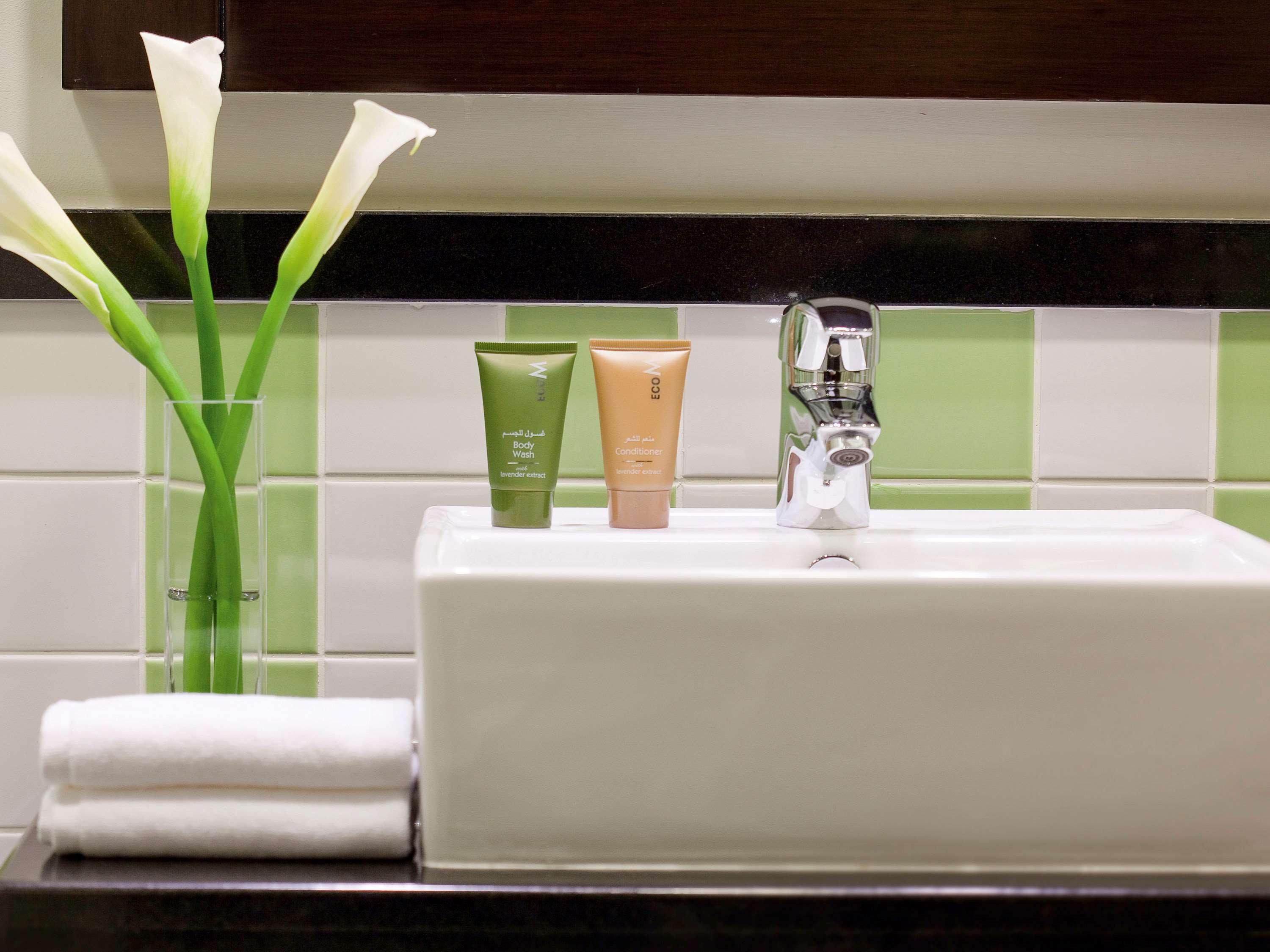 โมเวนพิคโฮเต็ล อพาร์ตเมนต์ อัล มัมซาร์ ดูไบ Aparthotel ภายนอก รูปภาพ Bathroom amenities